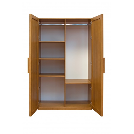 Police pre skriňu Pavla 120